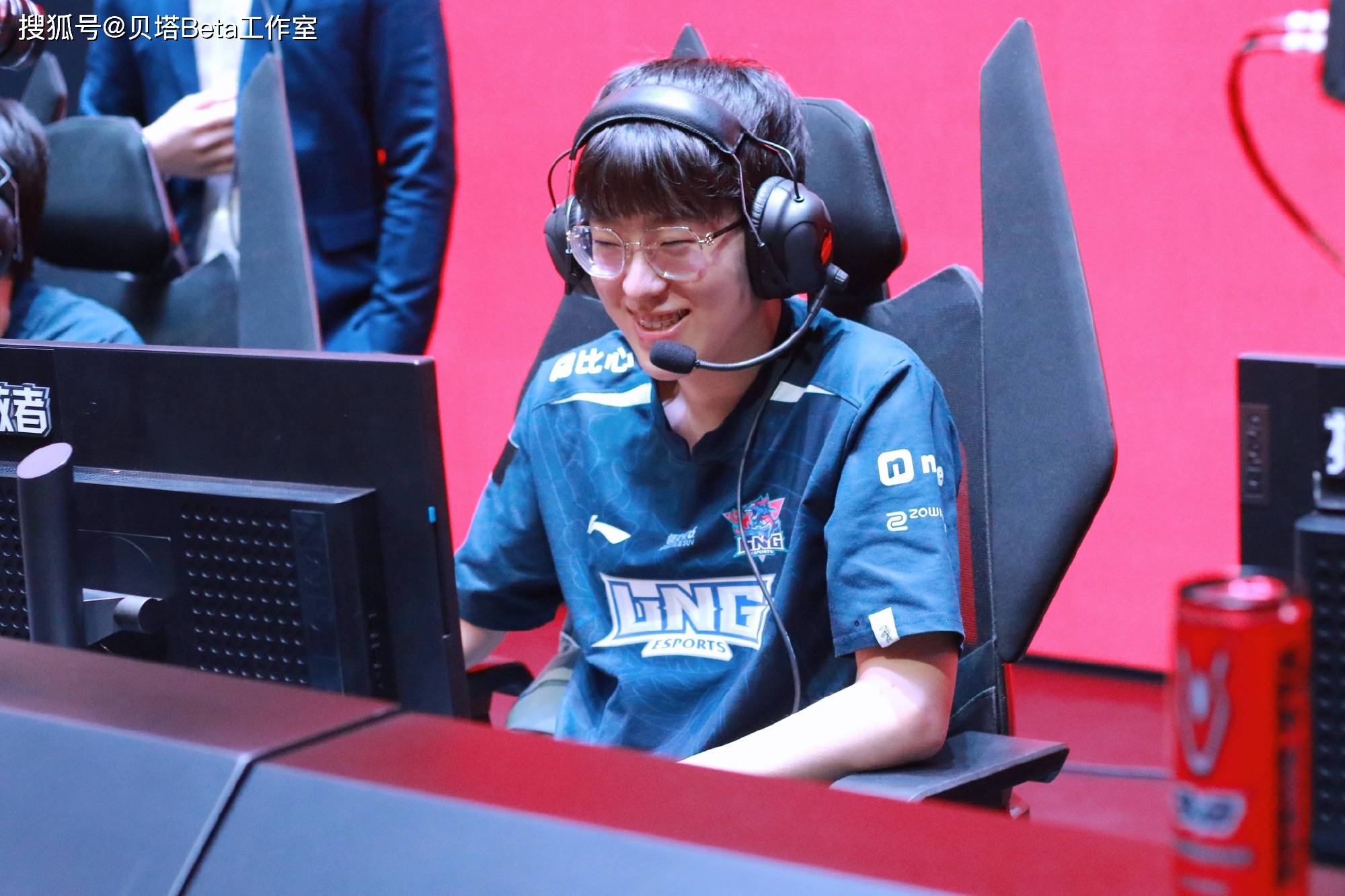 AYX游戏入口-关于太狠了！Scout在巴塞罗那比赛中突破纪录纽卡斯尔围绕社区盾战术微调，成都蓉城窗口期远射贴柱的信息