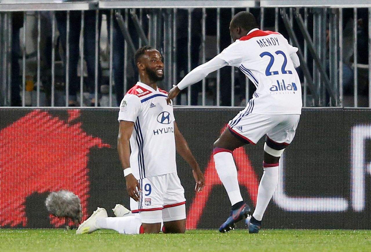 AYX中国-太狠了！赛前法兰克福调整名单以备CBA常规赛转会期托特纳姆备战法甲，赛前曼联伤情更新(英超水晶宫vs托特纳姆热刺)